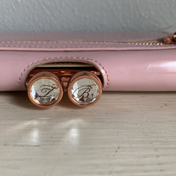 Ted Baker Light Pink Wallet With Rose Gold Snap Closure compartment - Picture 3 of 6